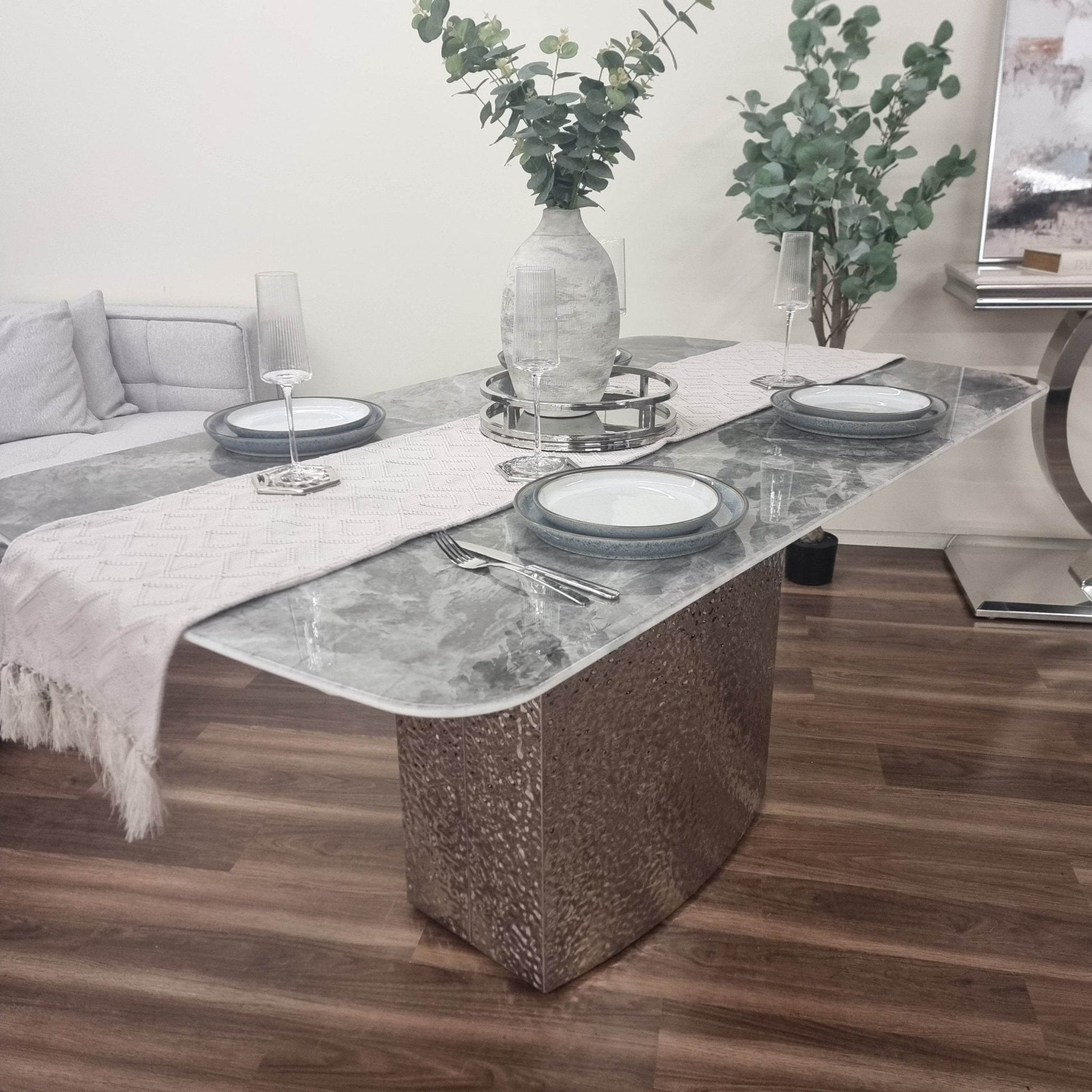 Roma Dining Table - Smartshopper-uk